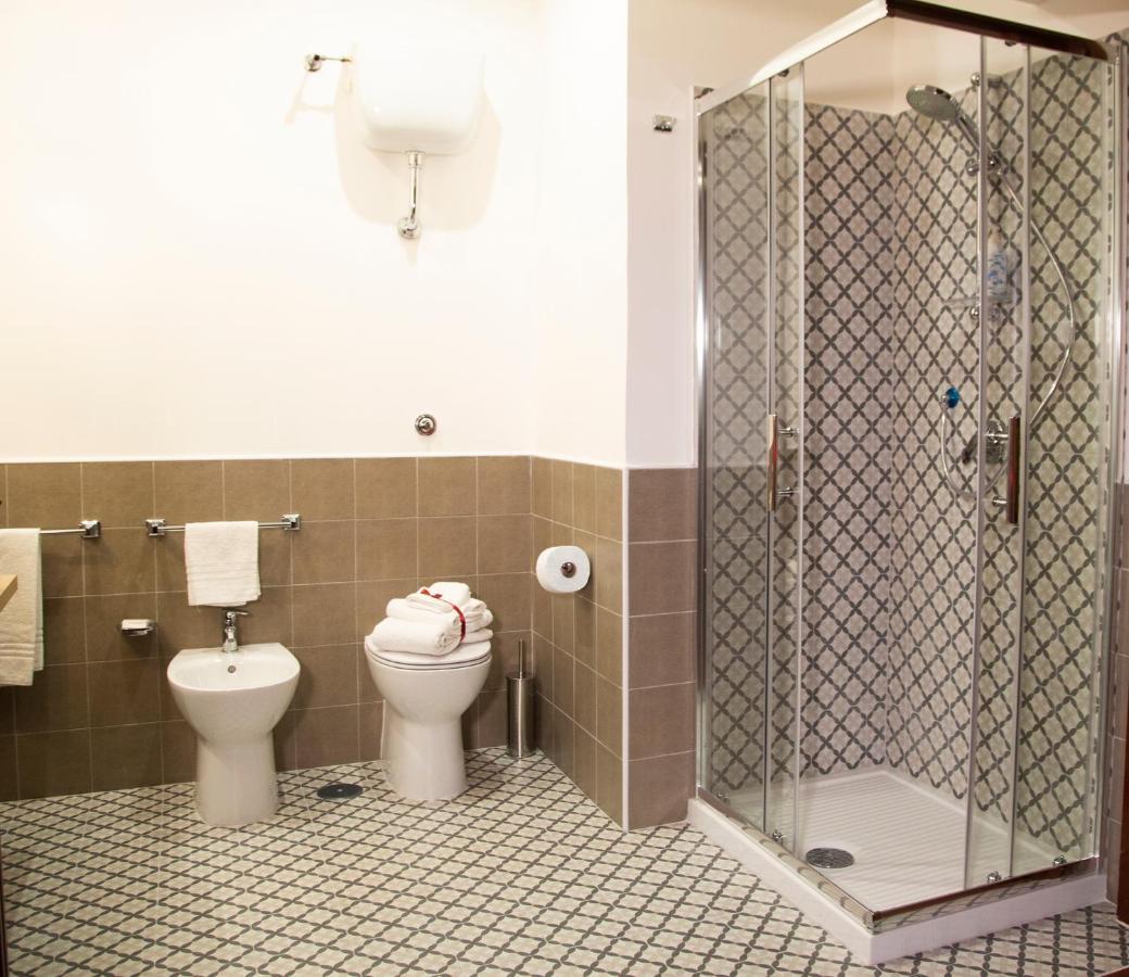 Handmade Rest Room Naples Extérieur photo