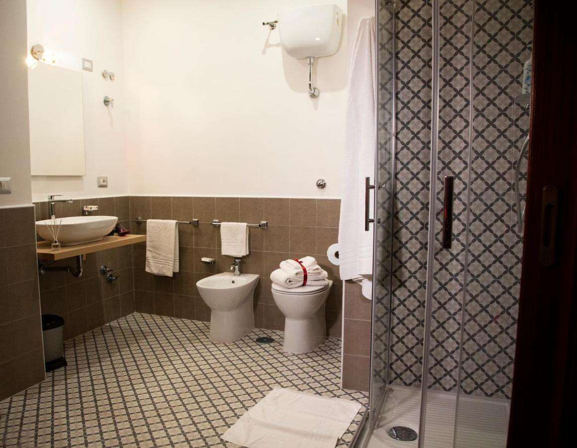 Handmade Rest Room Naples Extérieur photo