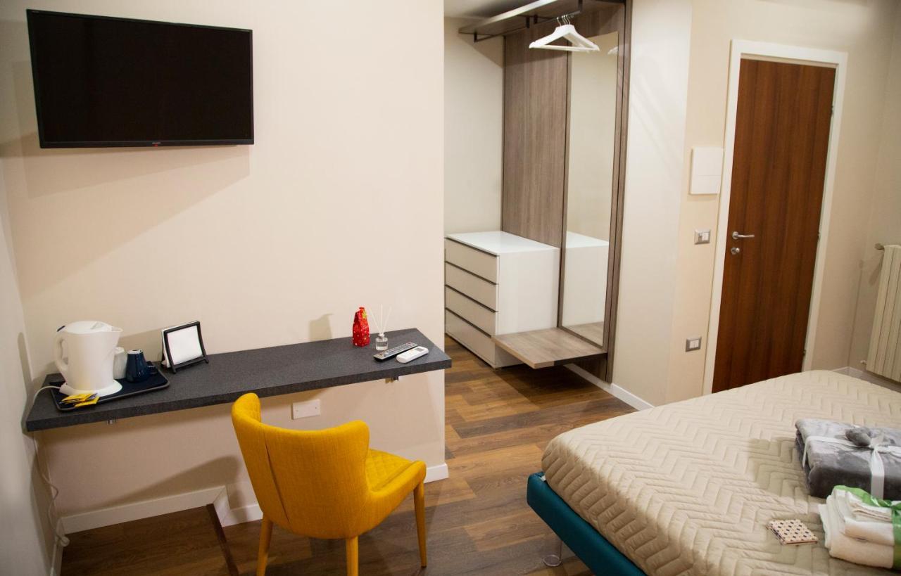 Handmade Rest Room Naples Extérieur photo